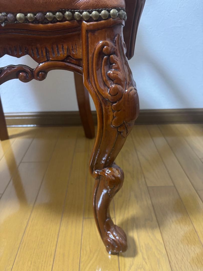 本日限定価格！革張アンティークチェア 肘掛け付 古録展 送料無料