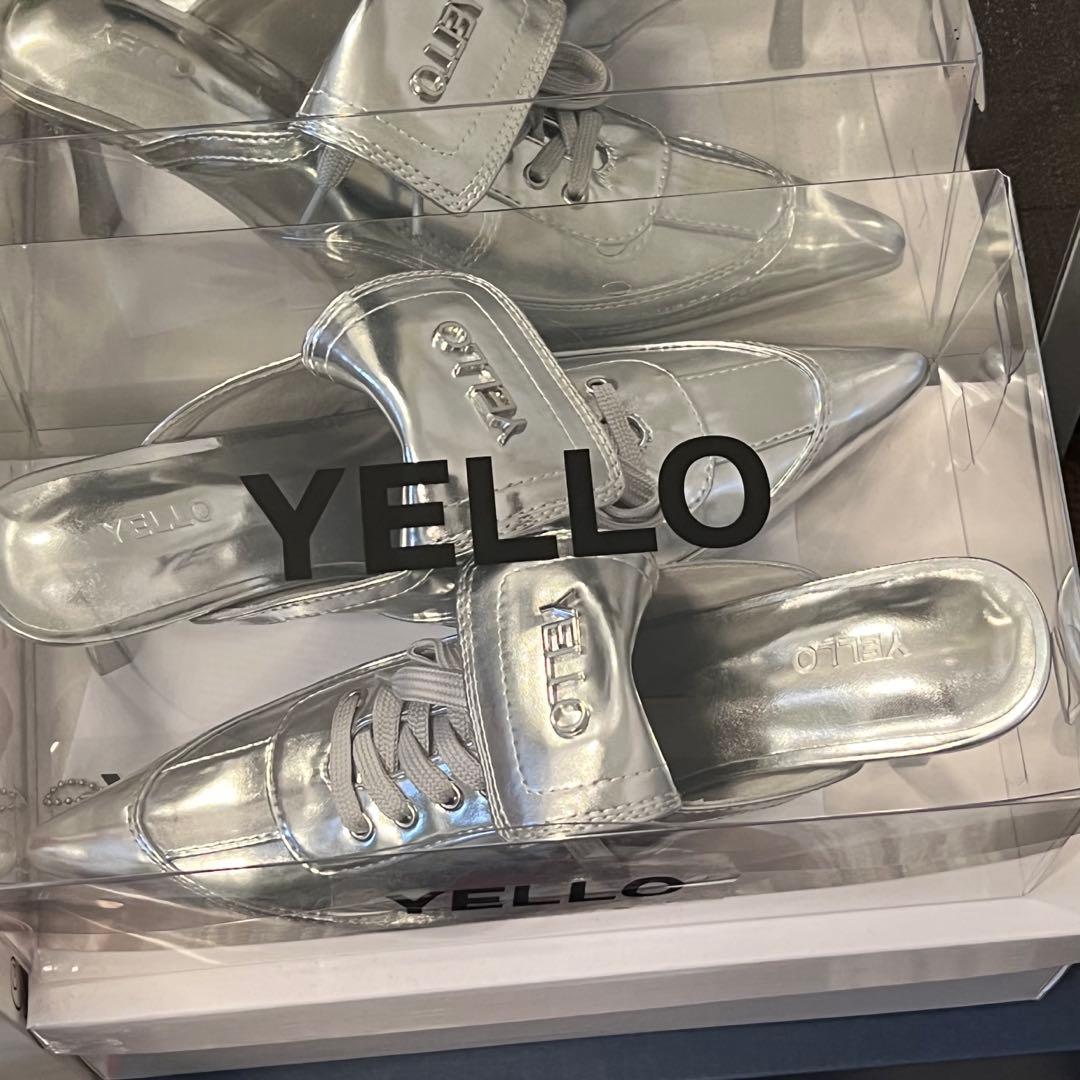 YELLO シルバー ミュール 高ヒール