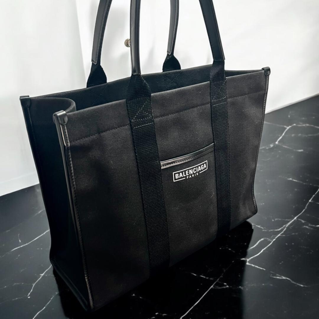 ✨正規品＆超人気商品‼️✨ バレンシアガ ハードウェア ２ＷＡＹ トートバッグ