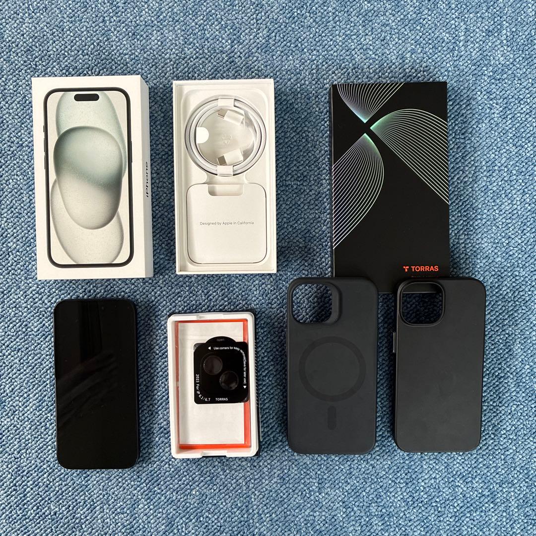 Apple iPhone 15 256GB ブラック　SIMフリー付属品付き