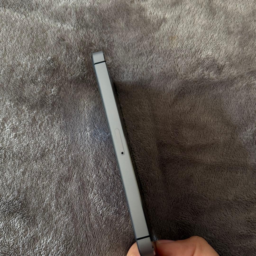 Apple iPhone 5s 32GB スペースグレー 本体