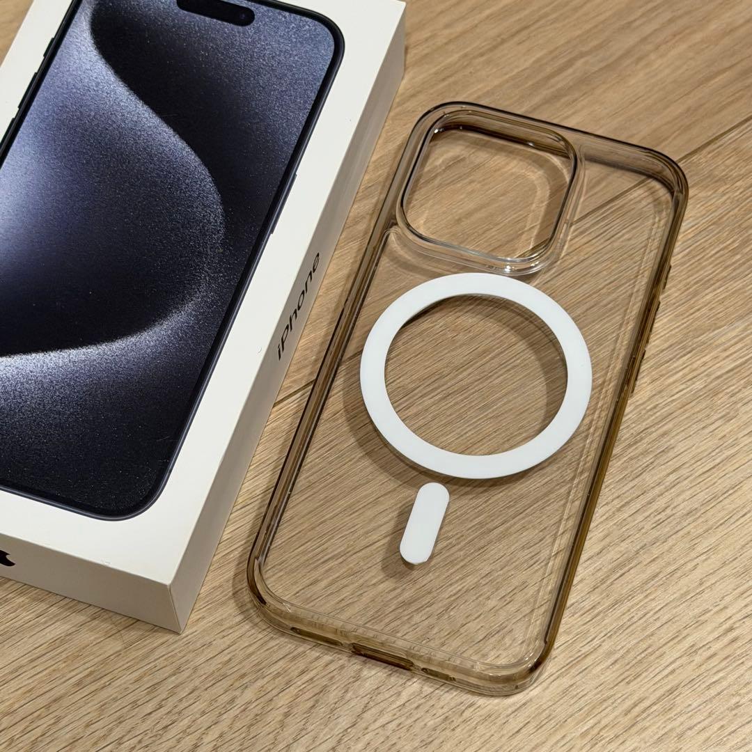 Apple iPhone 15 Pro ブルー 本体　256GB 美品