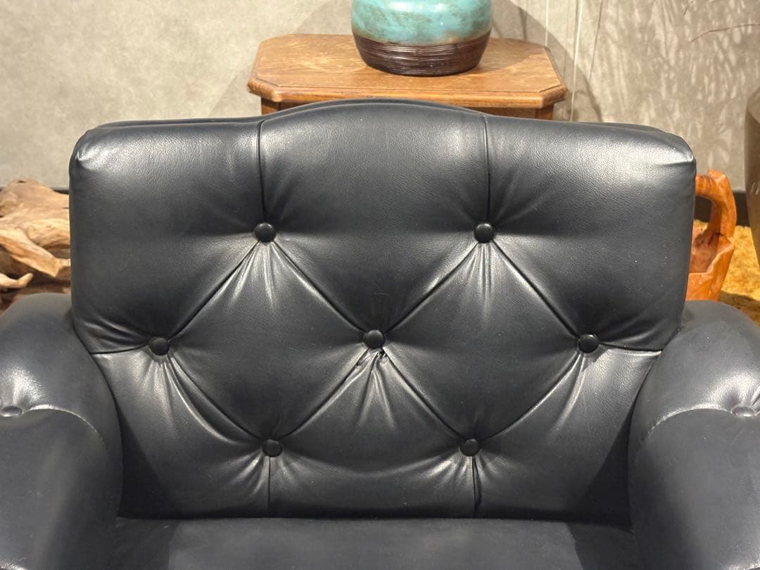 ②karimoku カリモク　レザーソファ　本革　リベット打ち　アンティーク　G