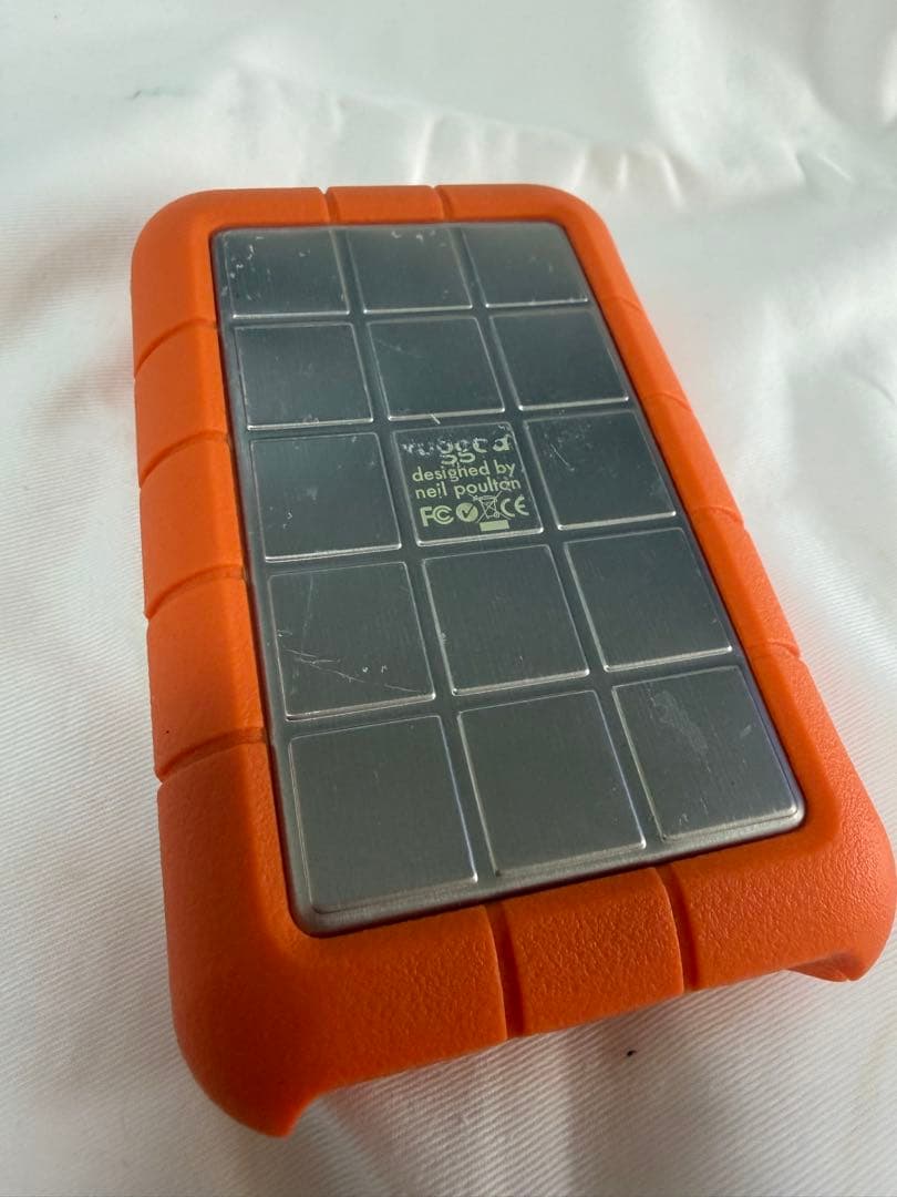 LaCie 外付けハードディスク 2TB オレンジ　ケースZEROSHOCK付き