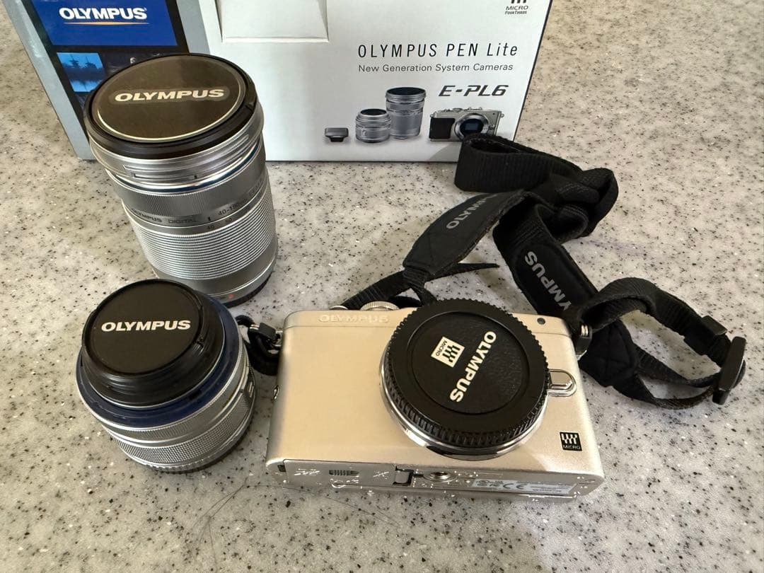 ジャンク品 OLYMPUS PEN Lite E-PL6 本体とレンズ2本