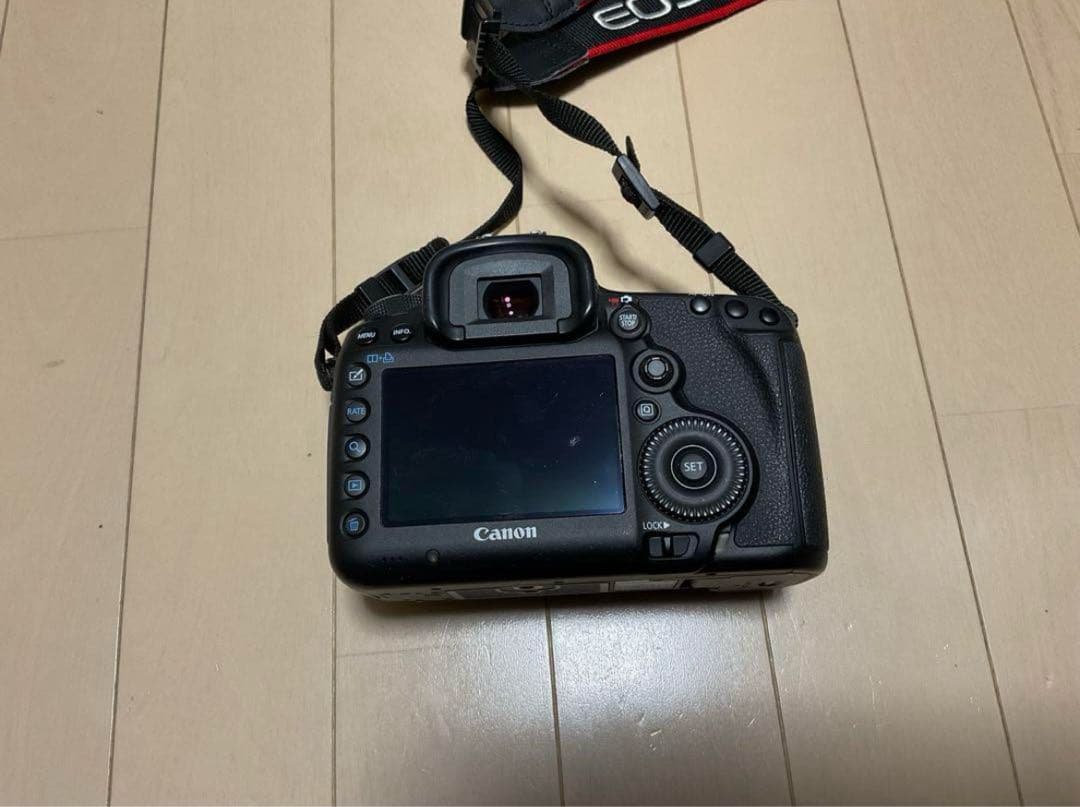 CanonEOS5D Mark III + バッテリーグリップBG-E11