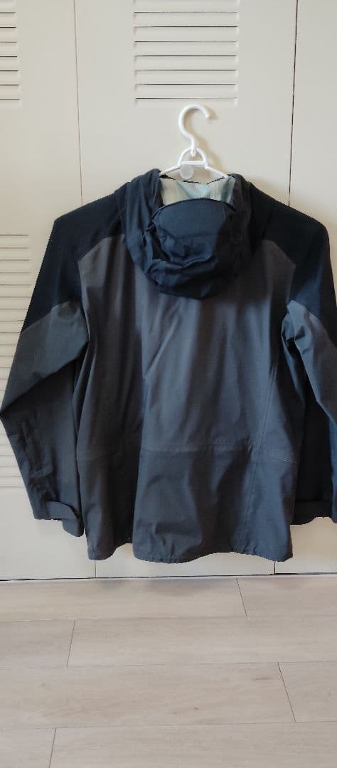 MOUNTAIN HARD WEAR DRY.QELITE ジャケット