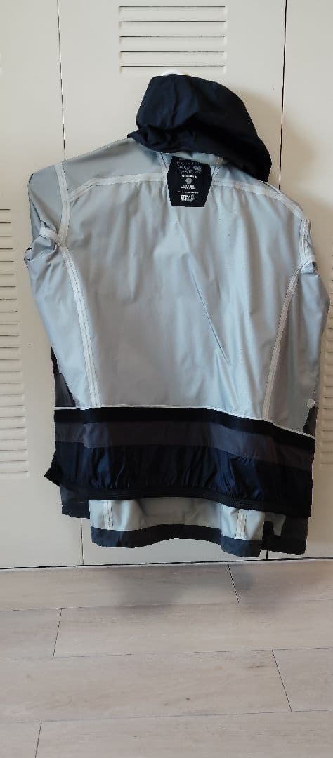 MOUNTAIN HARD WEAR DRY.QELITE ジャケット