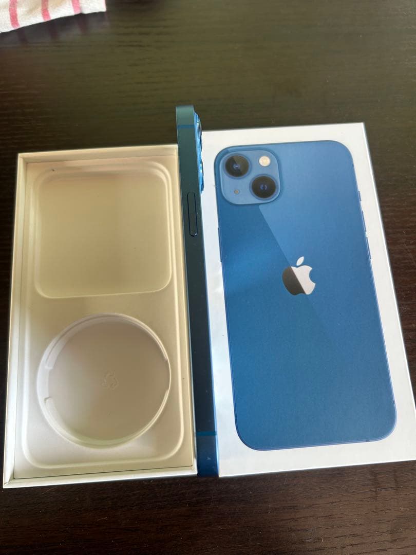 Apple iPhone 13 青 128GB バッテリー100%