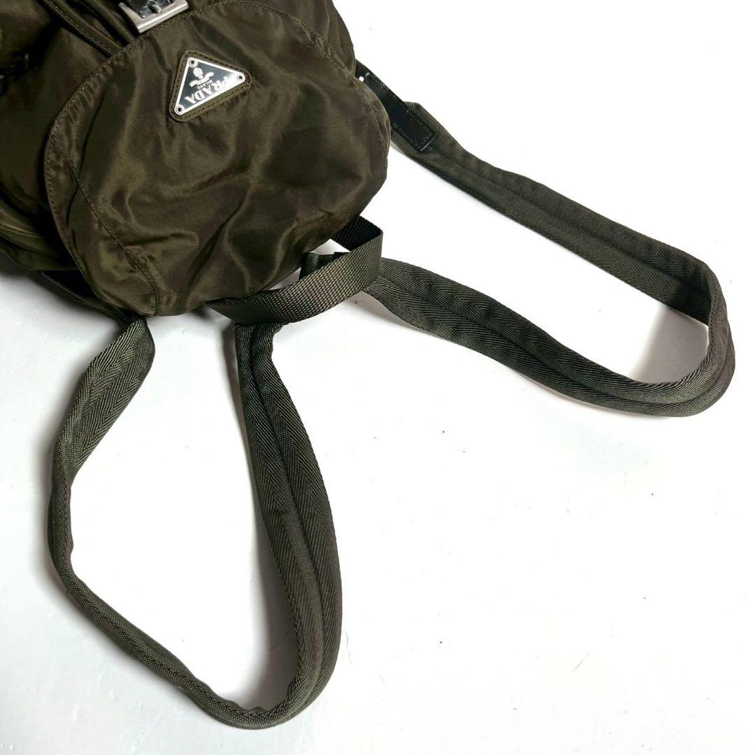 【美品✨】プラダ　リュック　バッグパック 三角プレート カーキ　テスートナイロン