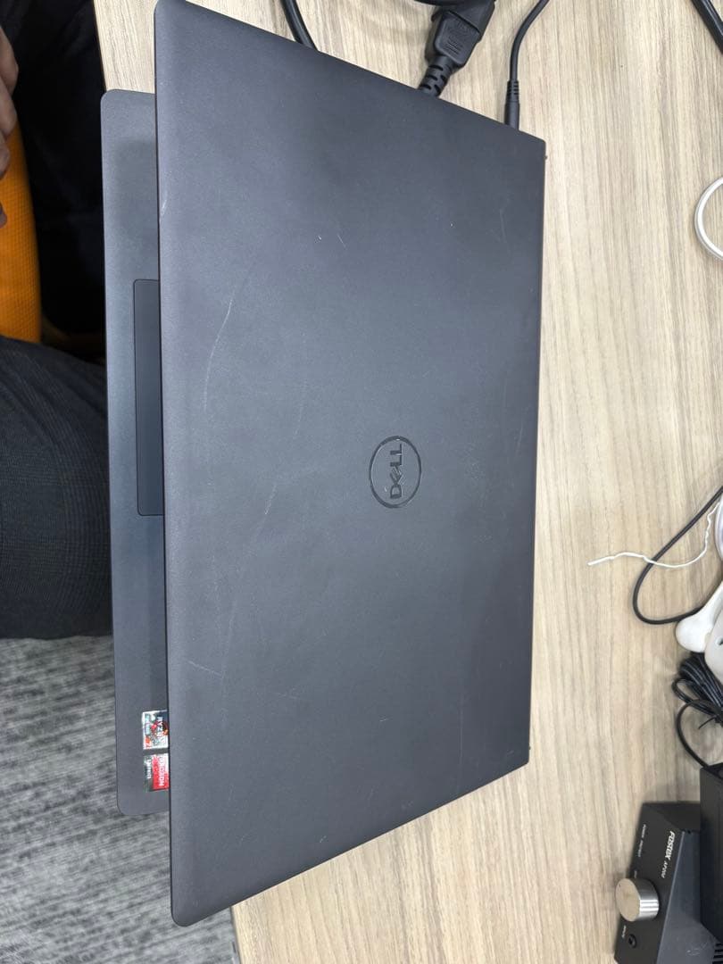 Windowsノート本体 Dell Inspiron 15 3535