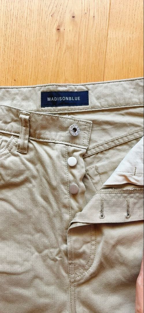 マディソンブルー　サルエル　チノパン
