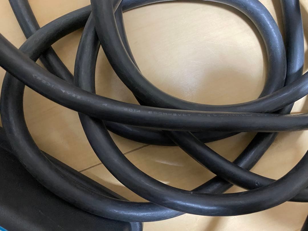 三菱純正　アウトランダーPHEV 充電ケーブル 02