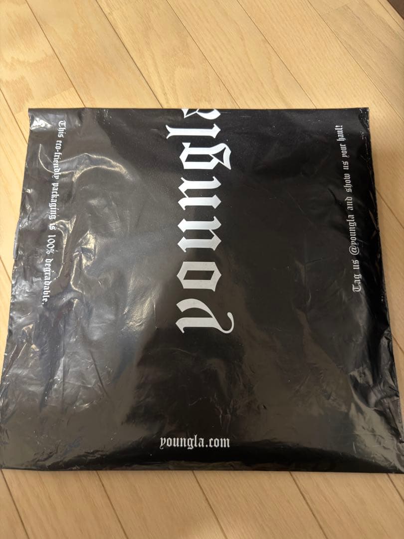 イ*ム様 【 新品未開封 】 x Batman Black SIZ