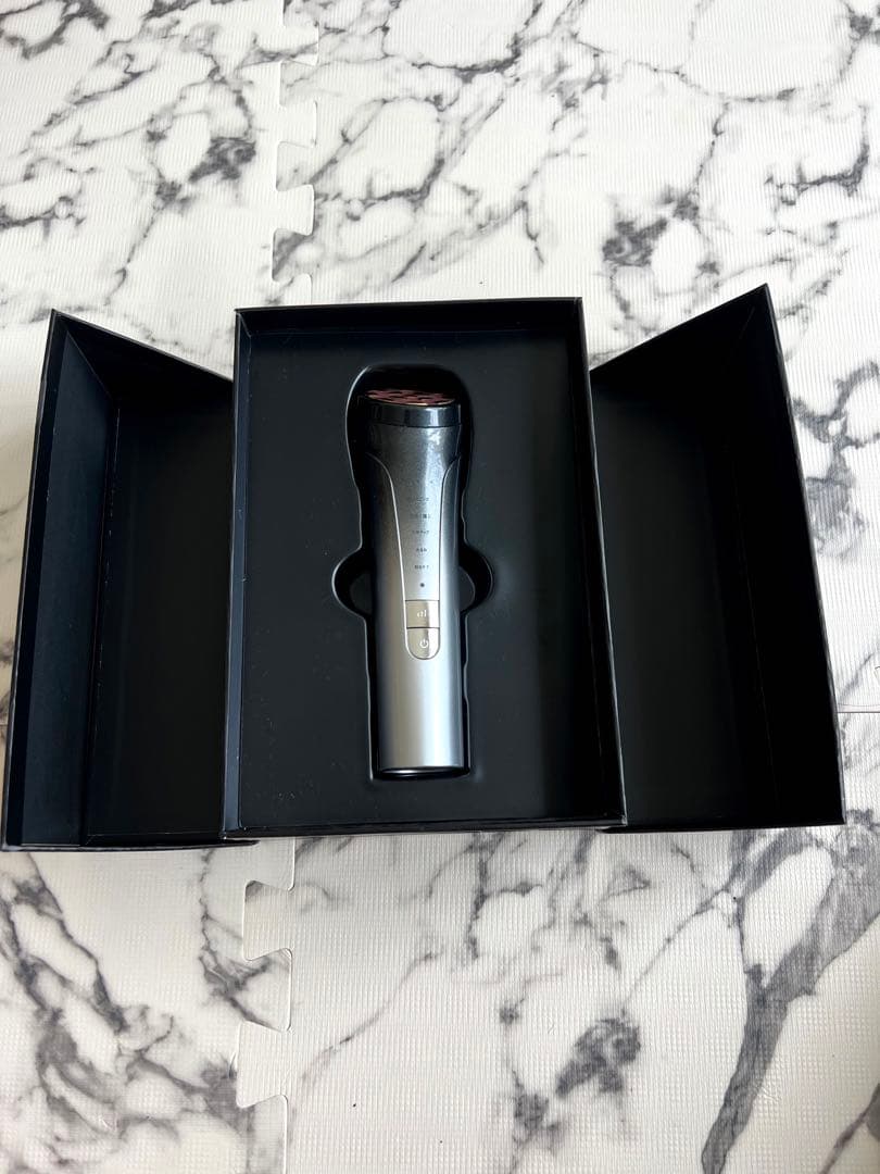 値下げ中！美顔器　美容器　小顔効果抜群　たるみ　目元ケア　肌ケア