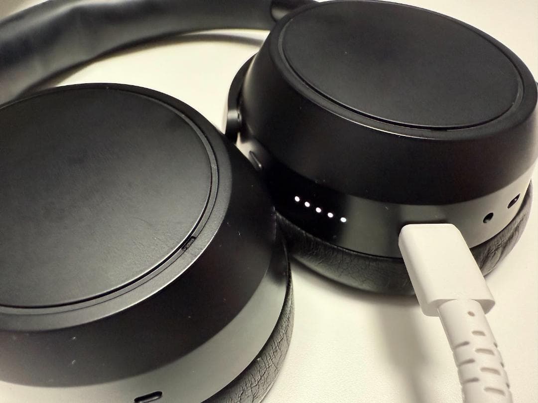 中古 Sennheiser MOMENTUM 4 Wireless