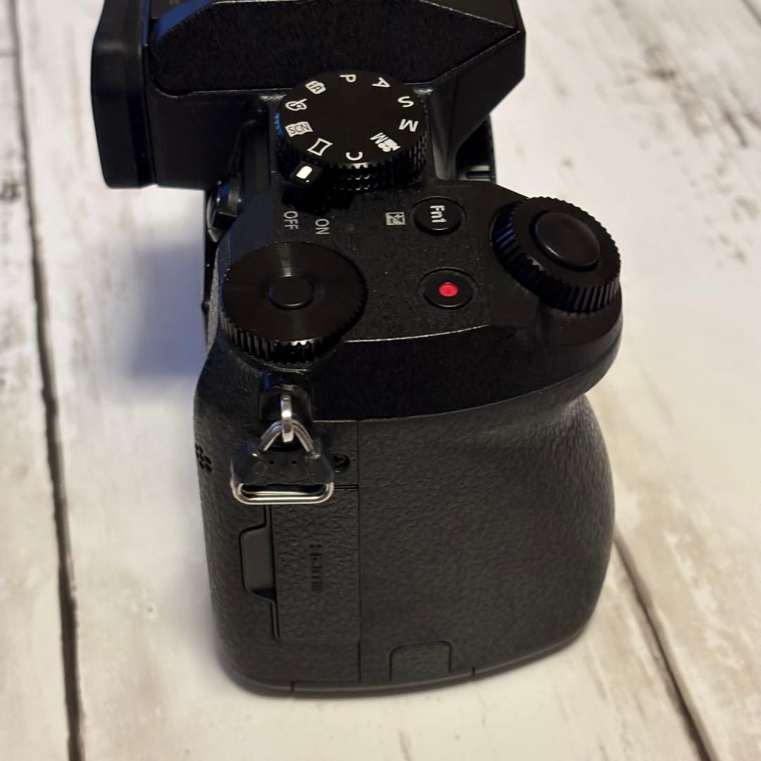 LUMIX G7H ミラーレスカメラ