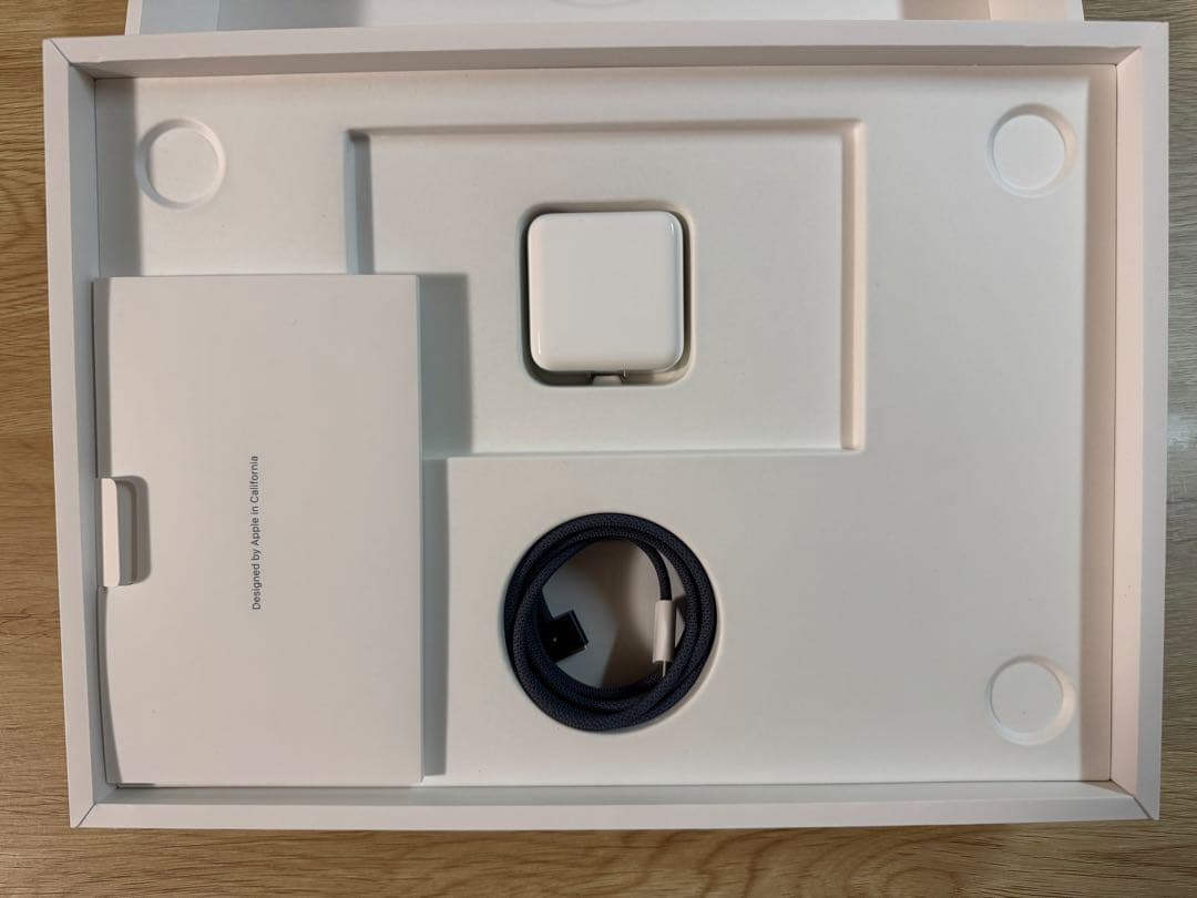 MacBook Air M4 Office永続版512GB ほぼ新品 動画編集可