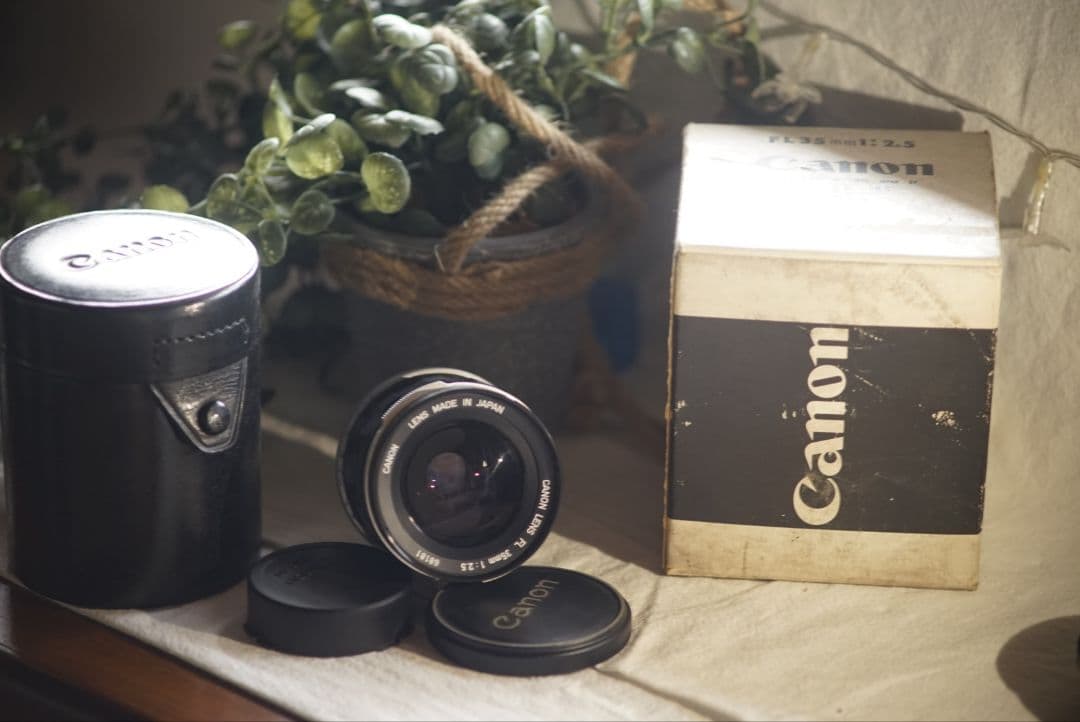 Canon 35mm/f2.5 単焦点レンズ