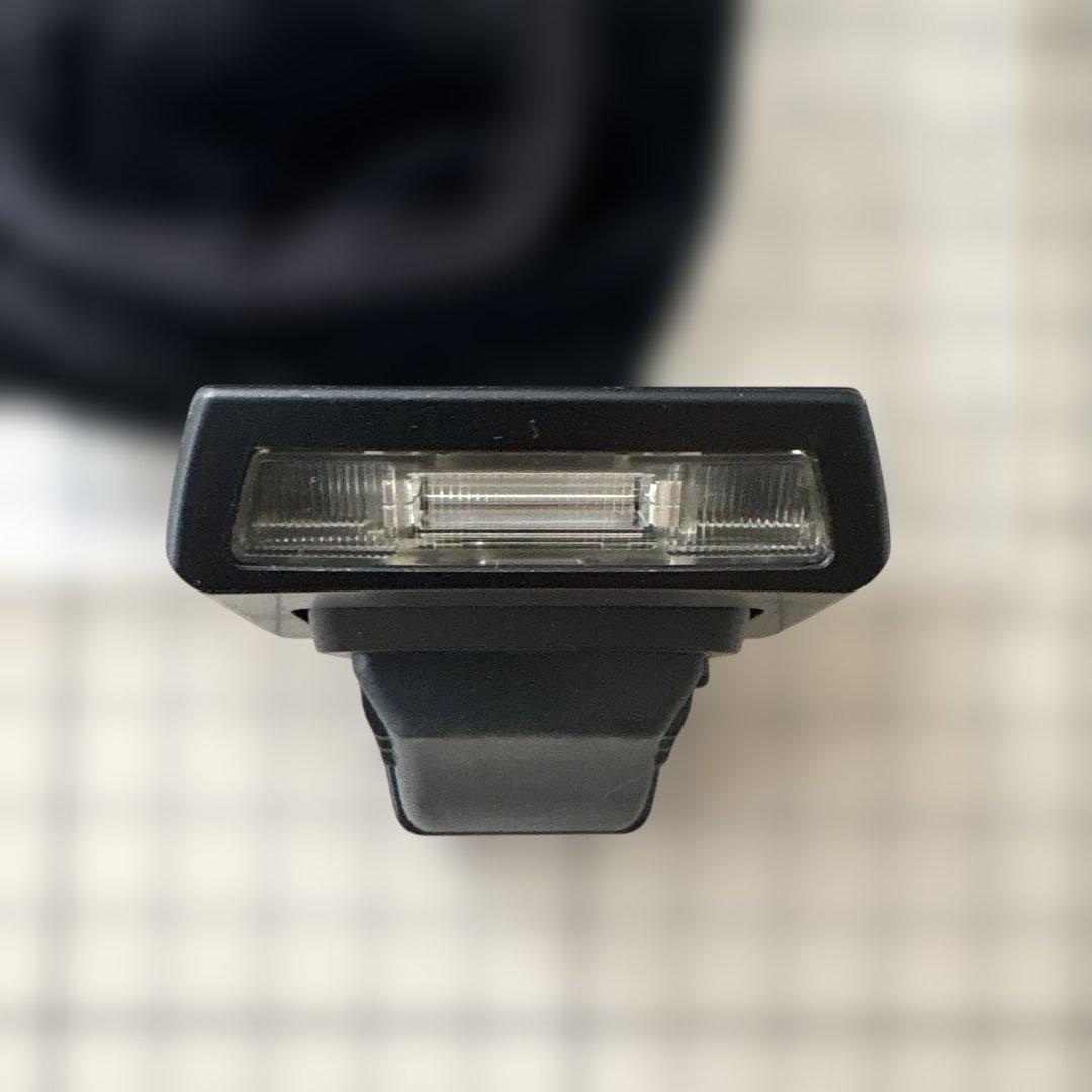 OLYMPUS OM-D E-M5 シルバー （ショット数8679回）