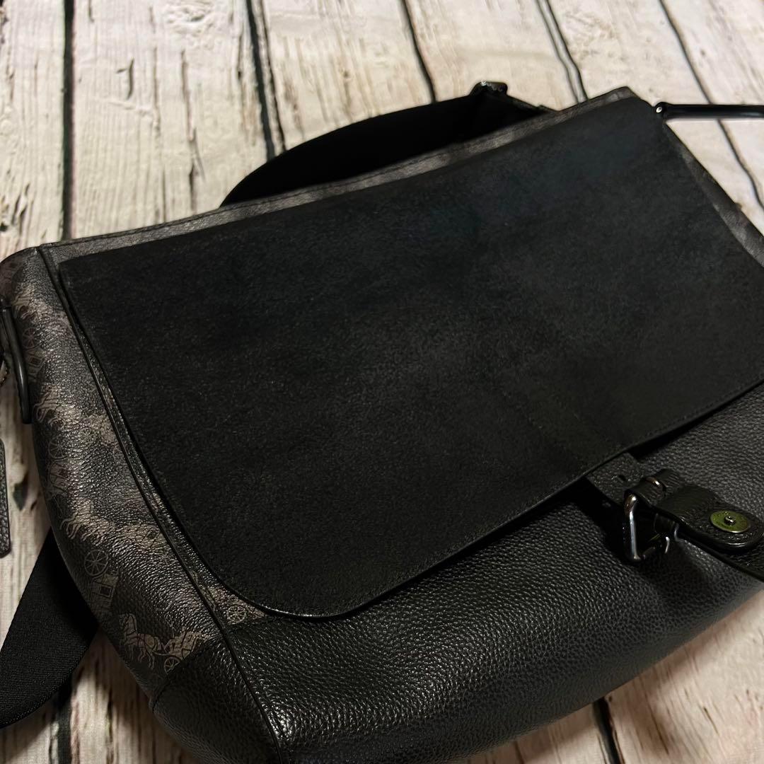 美品　正規品　COACH コーチ　ショルダーバッグ　メッセンジャーバッグ