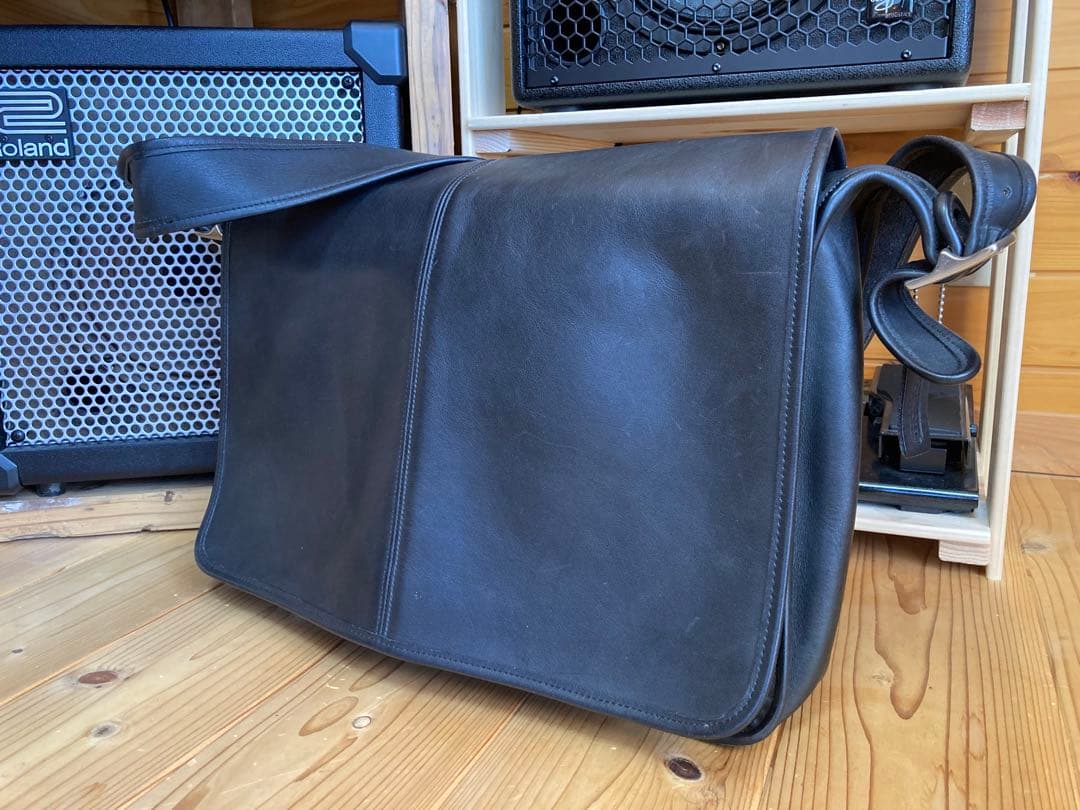 OLD COACHメッセンジャーバッグ