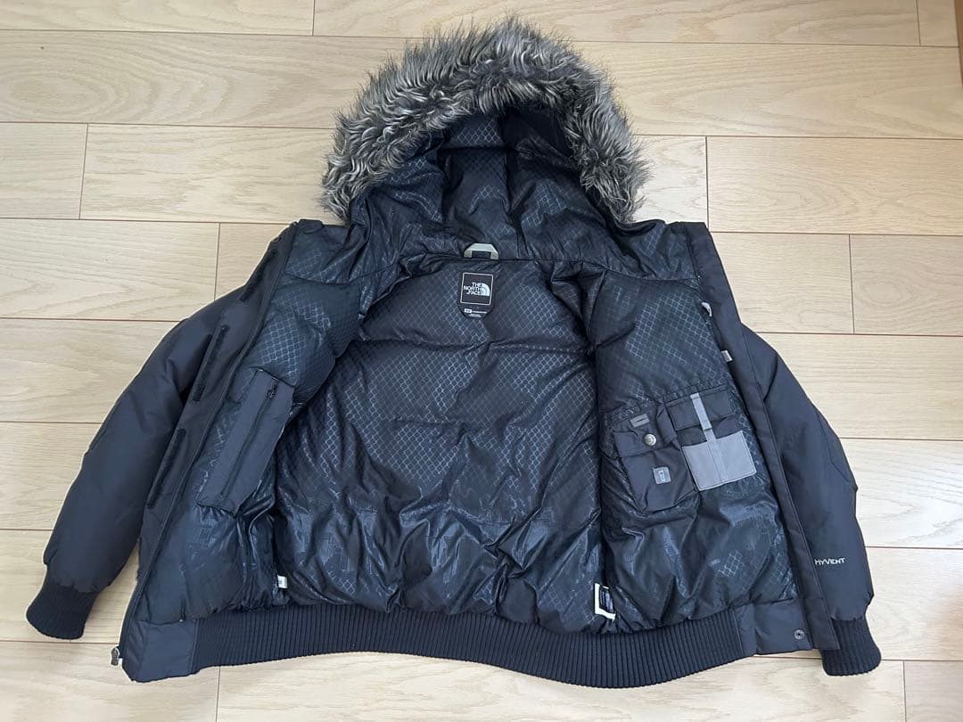 The North Face ブラックダウンジャケット　Mサイズ