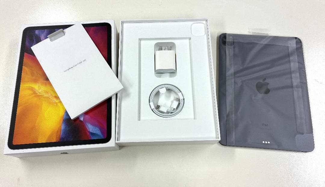 iPadPro 11インチ 第2世代 Wi-Fi 256GB 完動美品箱付き