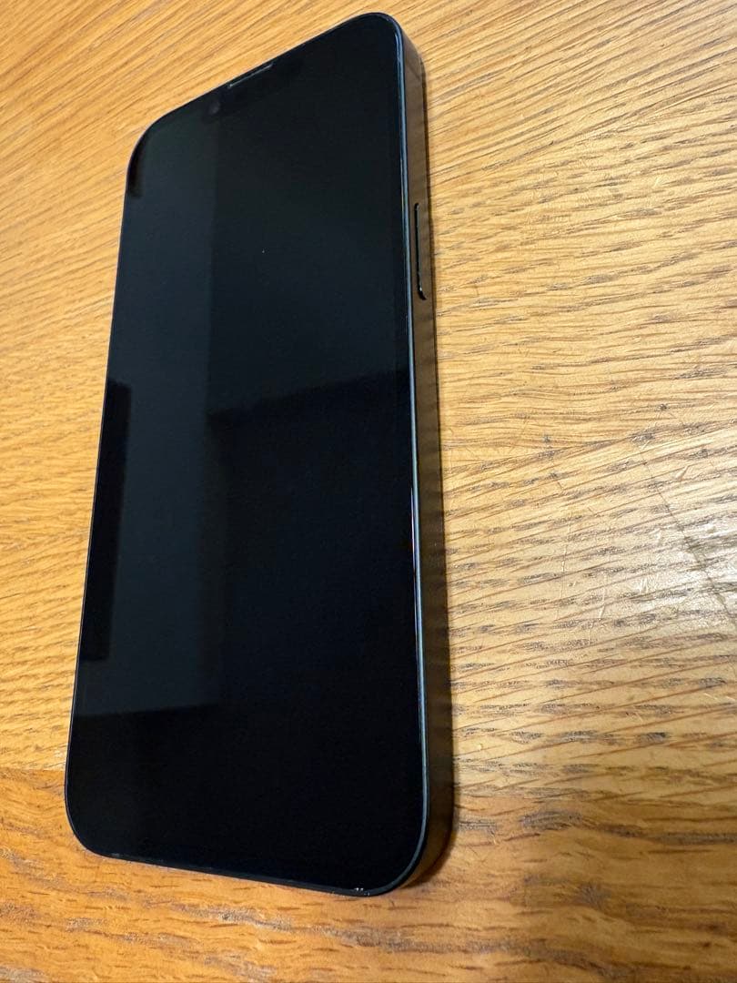 【電池100%】iPhone16e128GB 黒 保証有　MagSafeケース付