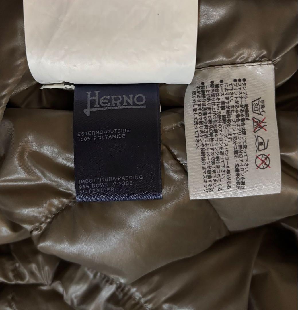 Herno 超軽量ダウンコート カーキ系ベージュ サイズ42