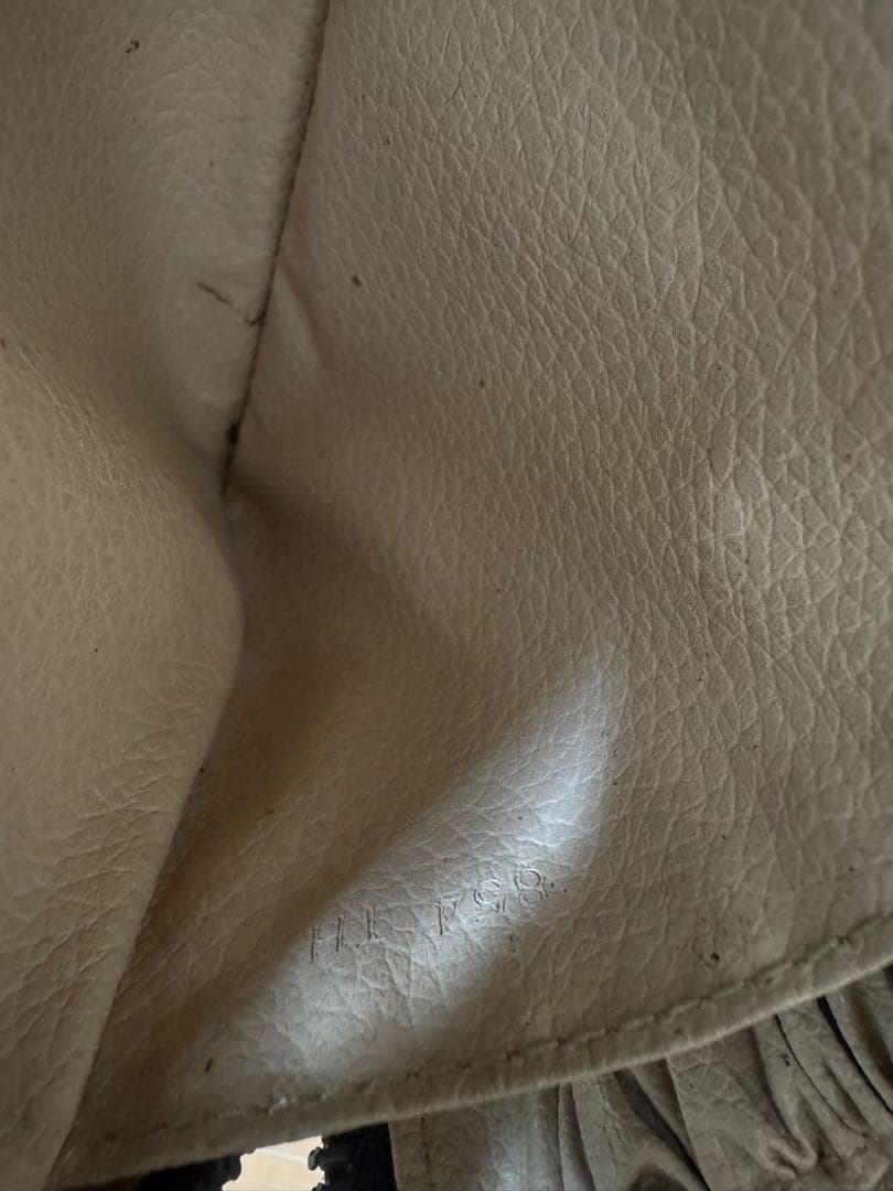 LOUIS VUITTON ヴィトン　ポーチ　トゥルーストワレット23