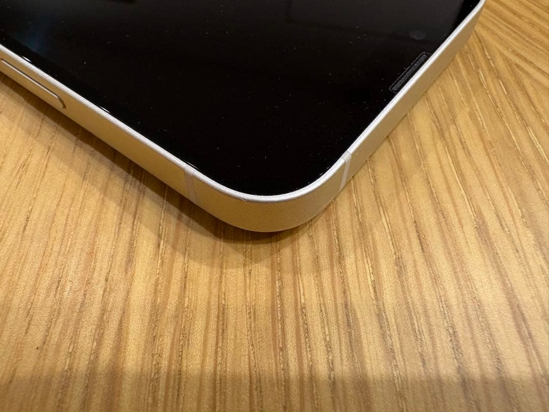 iPhone 13 128GB スターライト 本体のみ