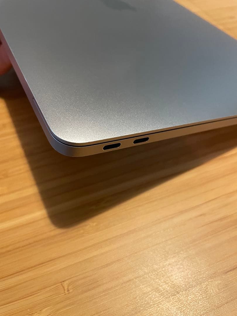 MacBook本体 MacBook Pro 2017 8GB 256GB