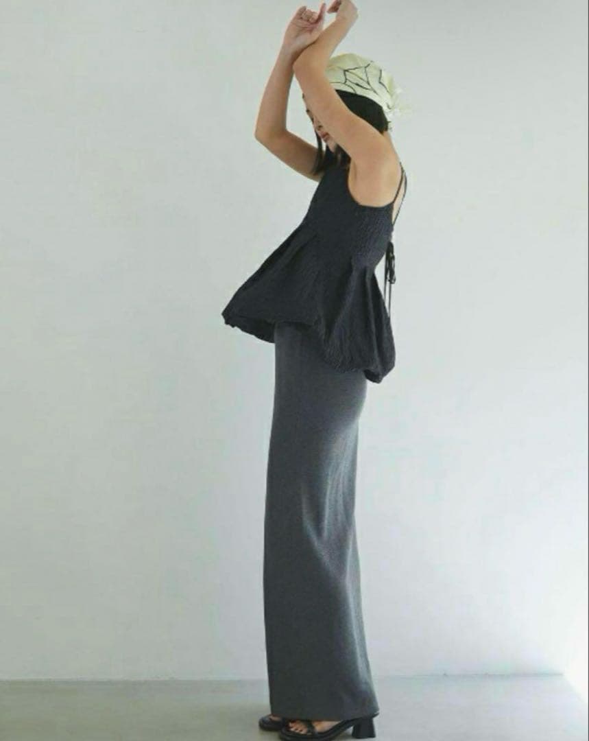 カベサロッソ ジャカードペプラムバルーンキャミソール ブラック