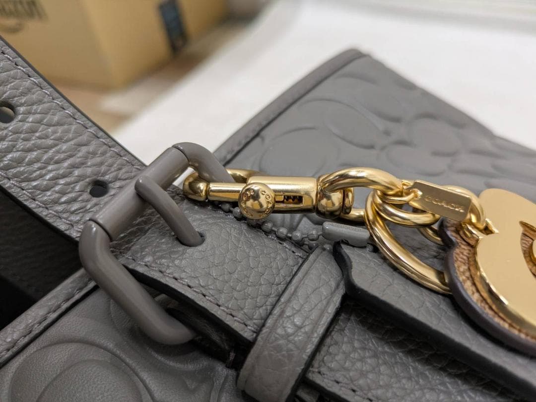 【新品未使用】COACH ワーナー トート バッグ・シグネチャー レザー