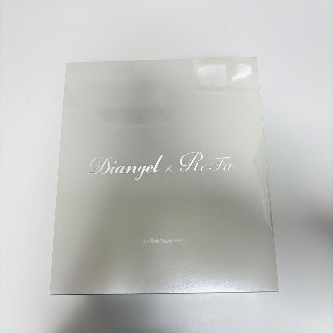 【新品未使用】リファ　カラットレイ　美顔器ローラー　ダイアナコラボ 箱付き✨️