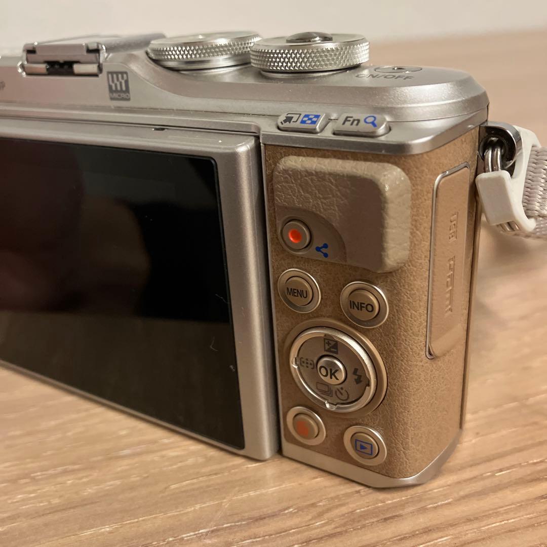 OLYMPUS PEN E-PL9 ミラーレスカメラ ゴールド