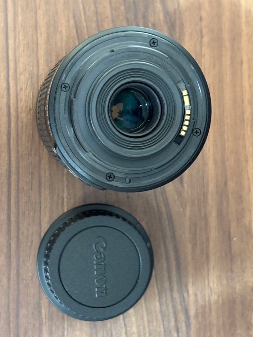 Canon EOS Kiss X7 デジタル一眼レフカメラ　ダブルズームキット