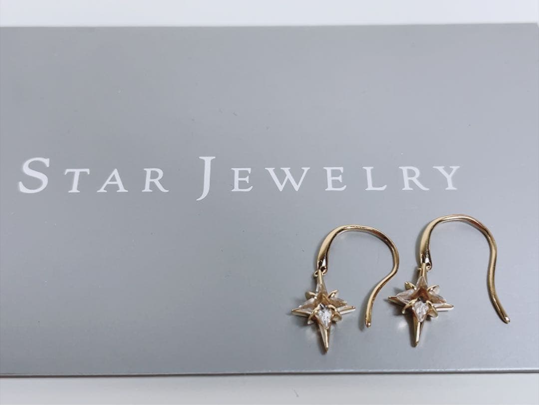 ★値引★スタージュエリー クロッシング スター ピアス K10 ホワイトトパーズ