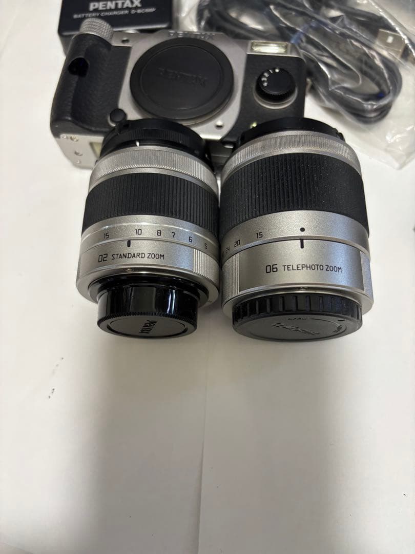 PENTAX ペンタックス ミラーレス一眼 Q7 ダブルズームキット 02と06