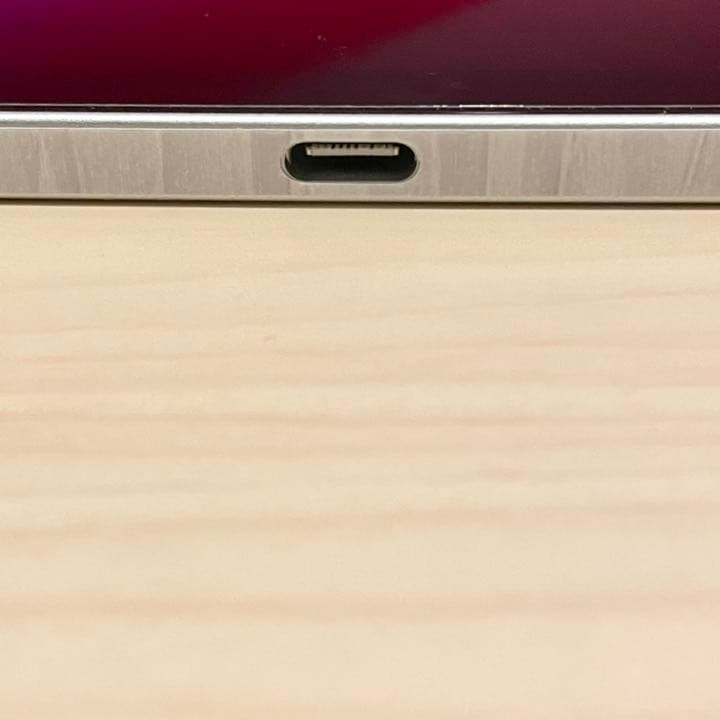 【美品】iPad Pro 2018 64GB シルバー キーボード・マウス付き