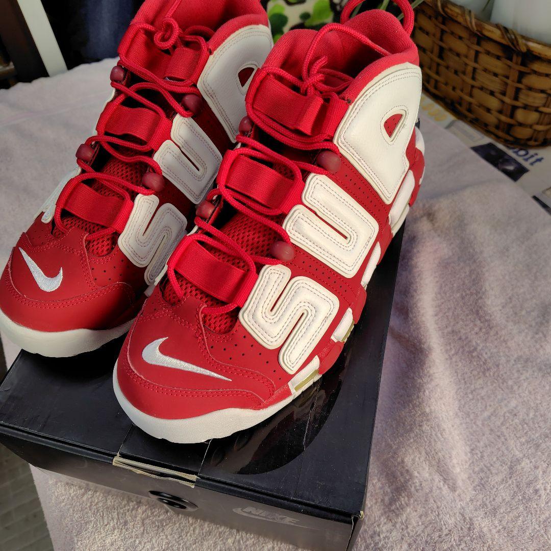 Nike AIR MORE UPTEMPO✕ Supreme レッド