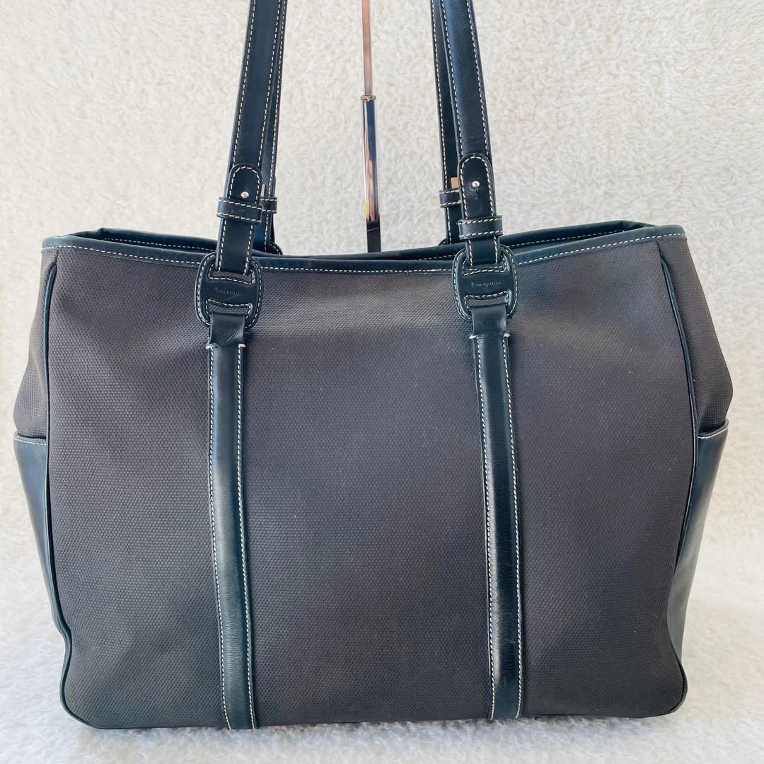 フェラガモ トートバッグ ダークグレー 肩掛け ビジネスバッグ