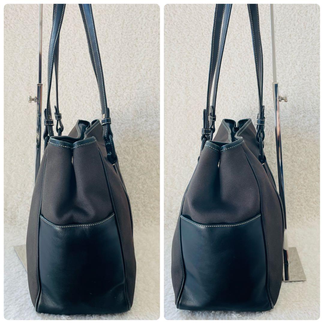 フェラガモ トートバッグ ダークグレー 肩掛け ビジネスバッグ