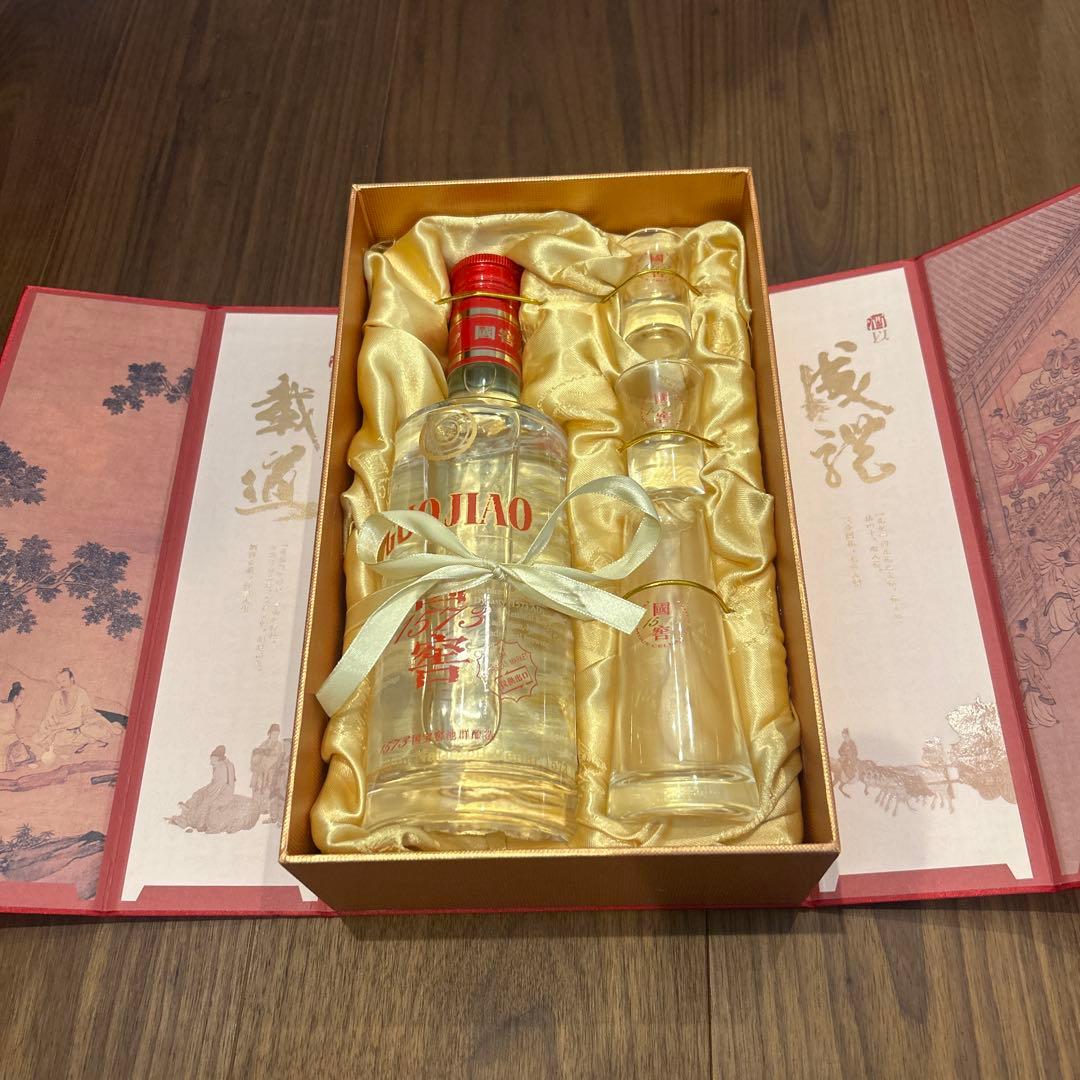 中国酒 国窖1573 濃香型白酒 375ml 52度 グラス付き