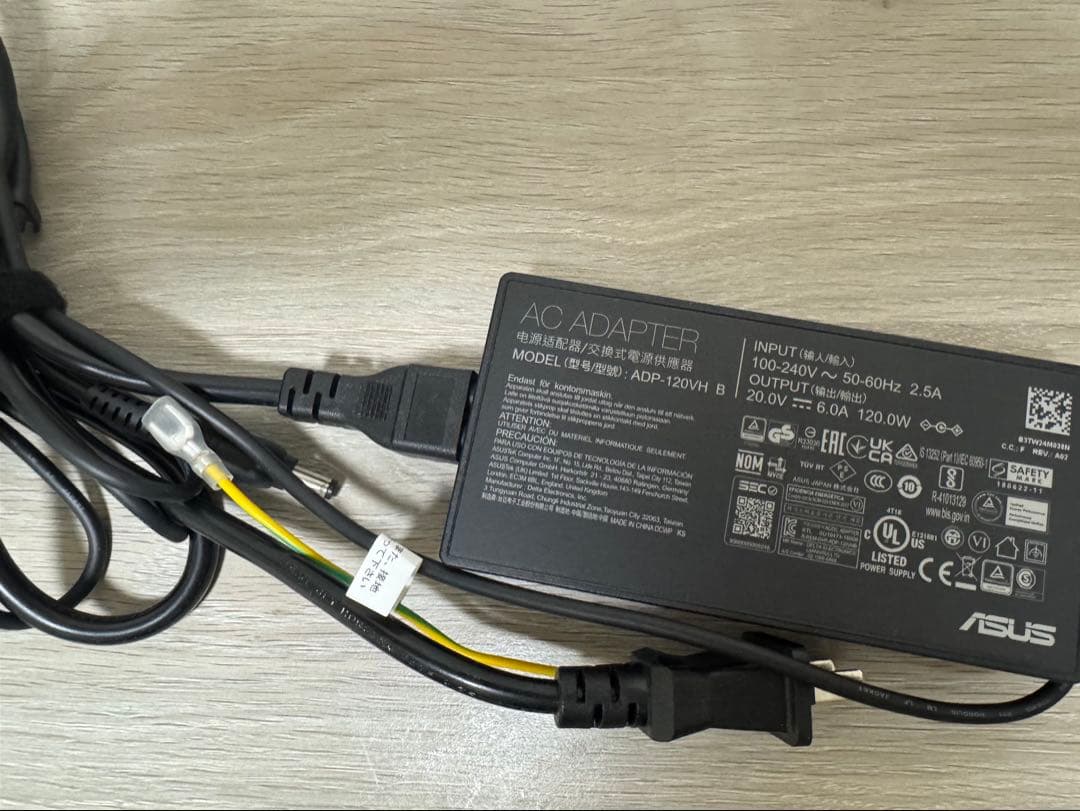 TUF Gaming VG28UQL1A 28インチ 4K 144Hz