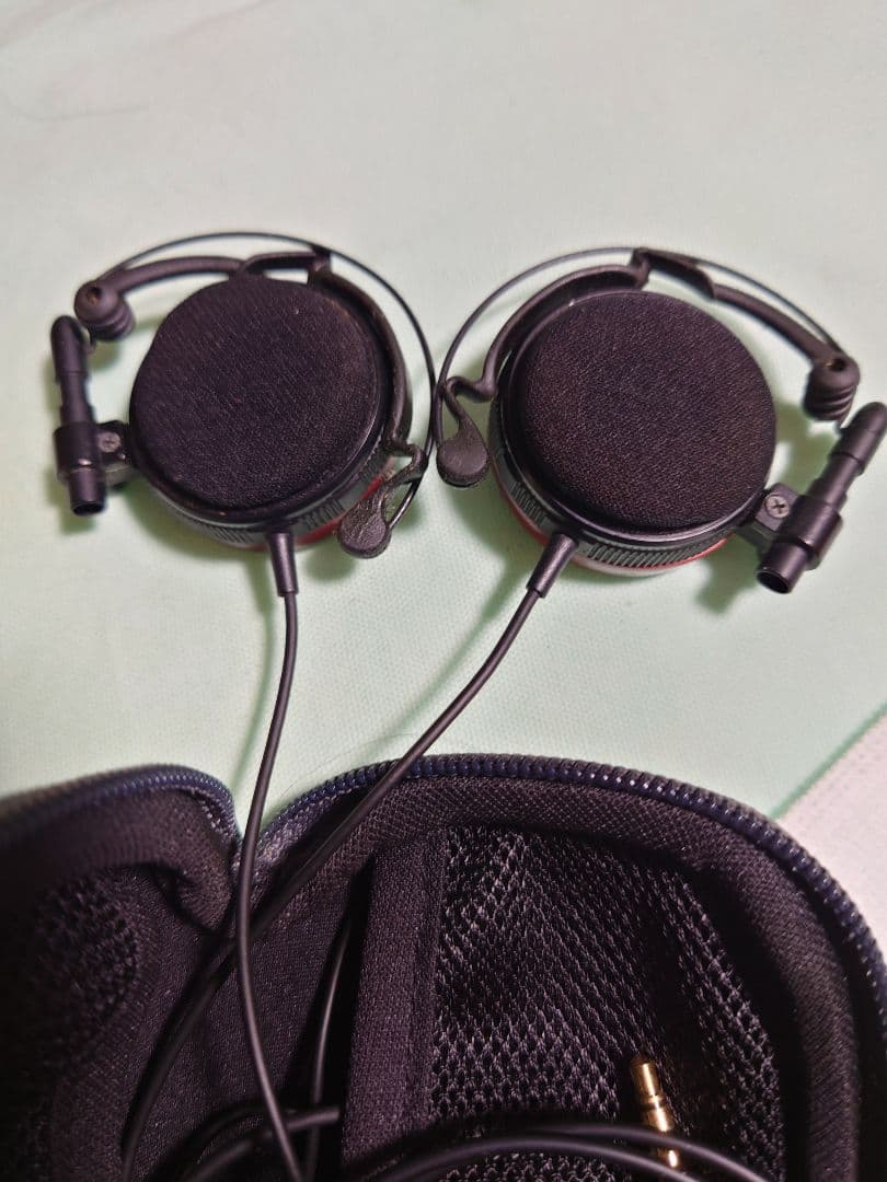 耳掛けヘッドホン ATH-EW9