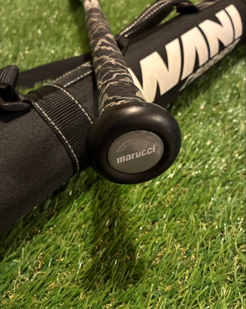 Marucci INVICTA バット 80cm バットケース付き　黒ワニ