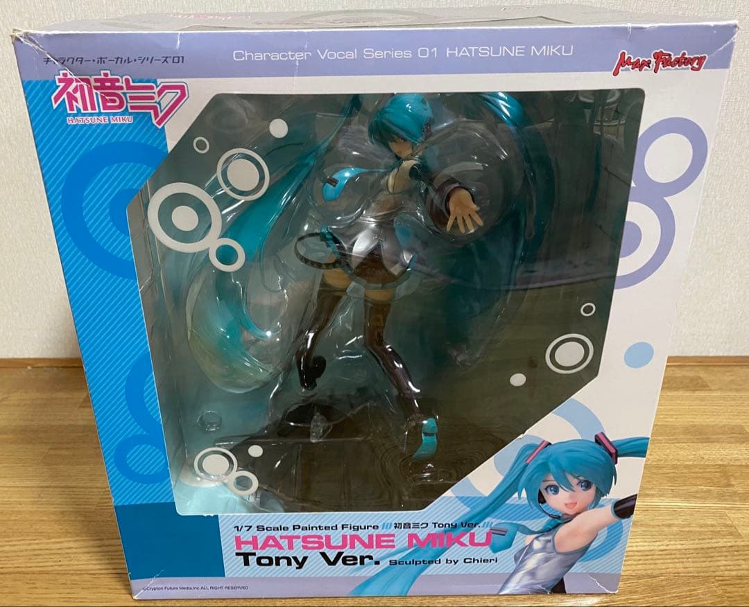 HATSUNE MIKU TONY VER. 1/7 スケール　フィギュア