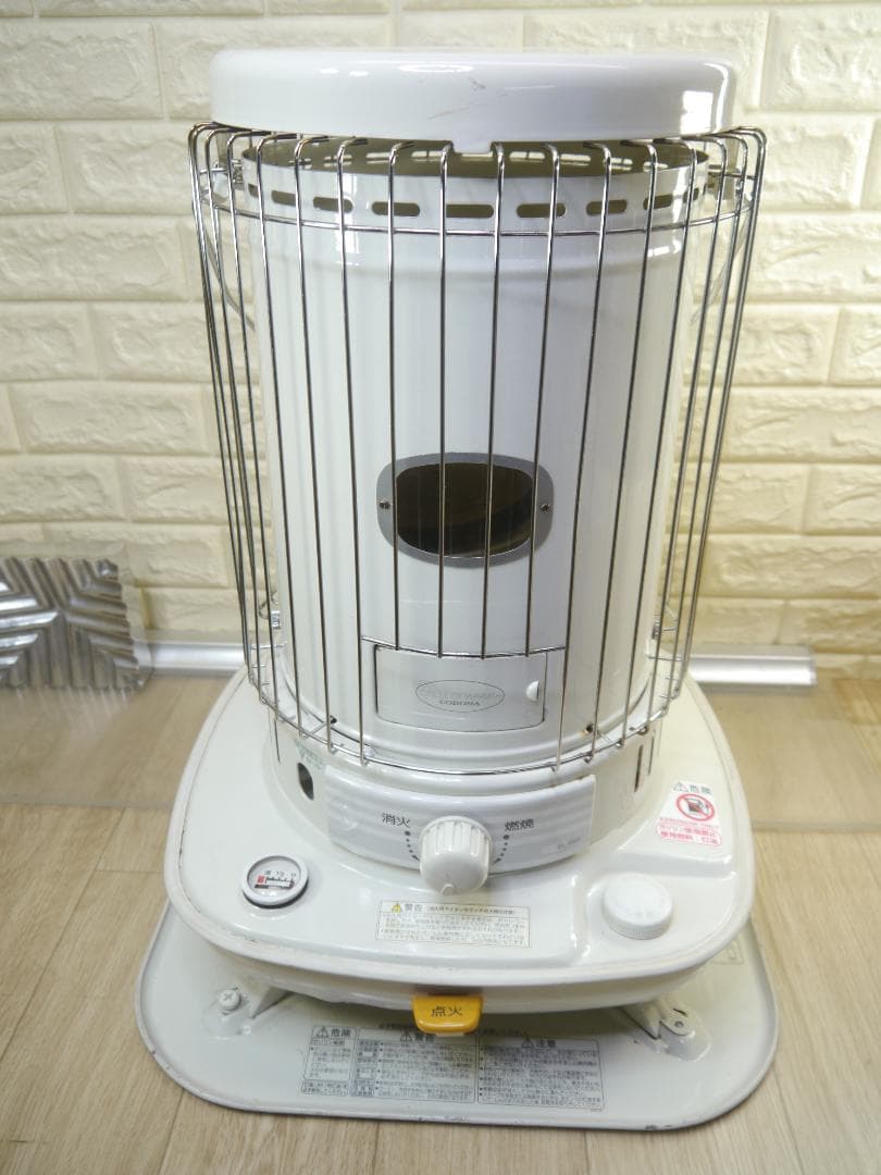 お値引中❤送料無料　2013年　コロナ　ホワイト　石油ストーブ 安全ガード付き